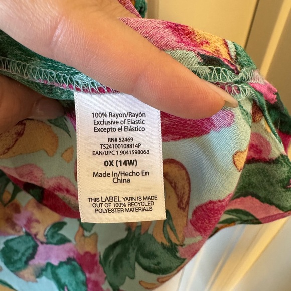 Floral Blouse - Pink, Green, Blue - Picture 6 of 6